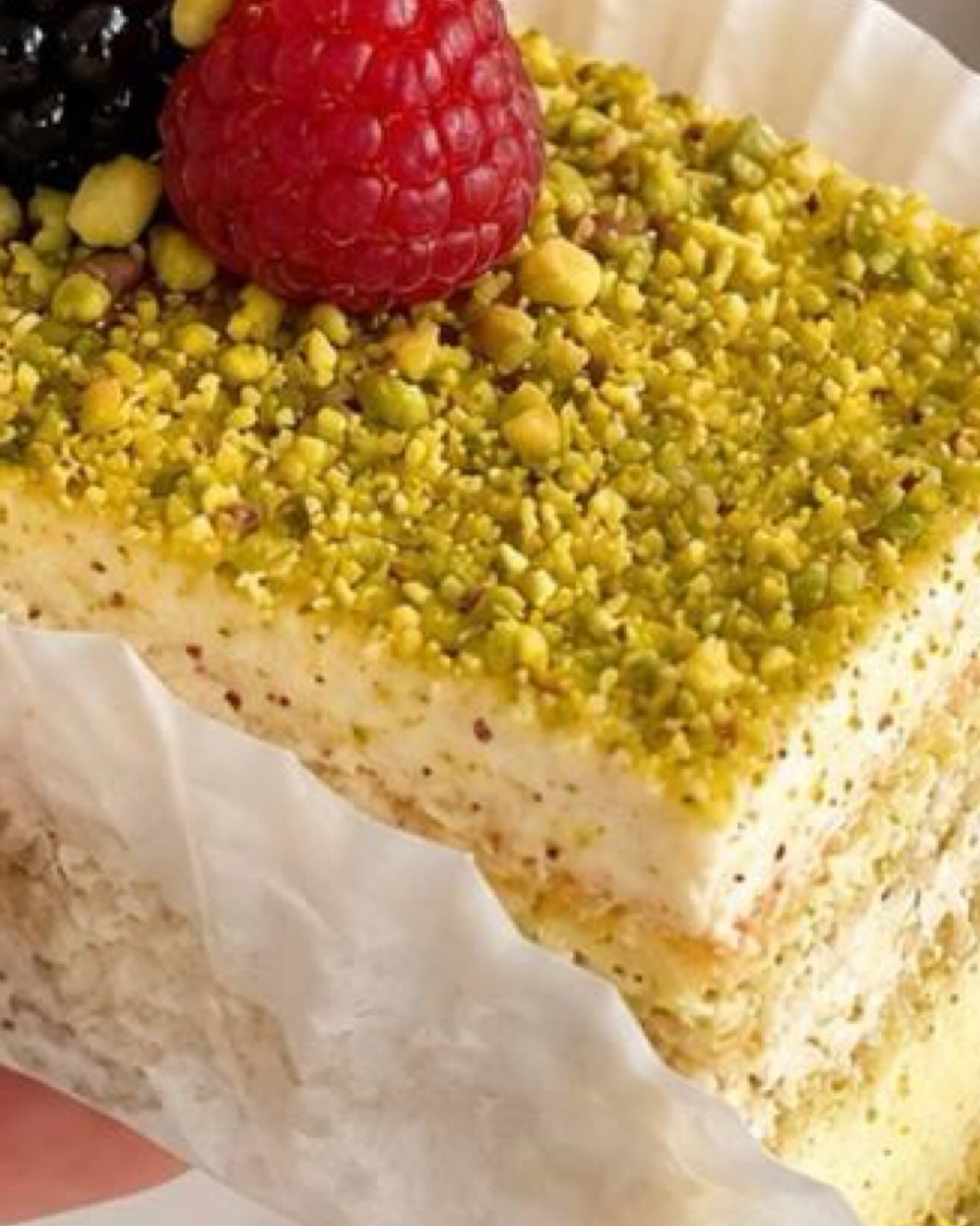 Vanilla, dressed in pistachio!